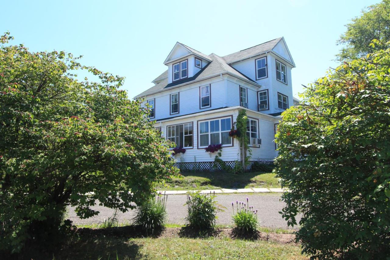 Harbourview Inn Smiths Cove Exterior photo