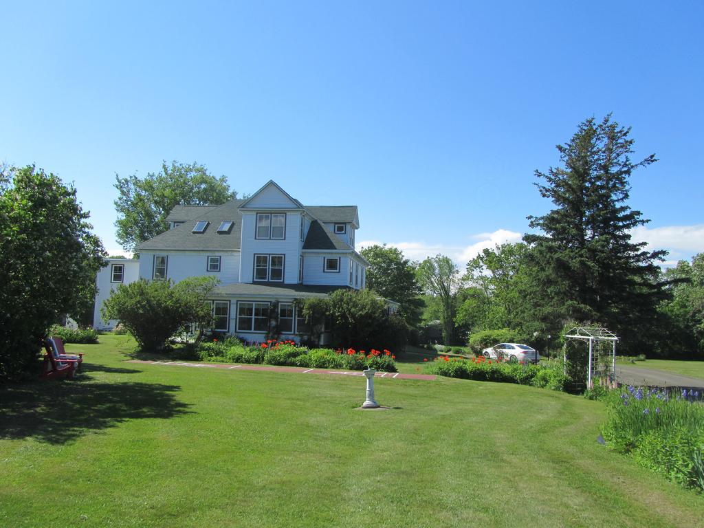 Harbourview Inn Smiths Cove Exterior photo